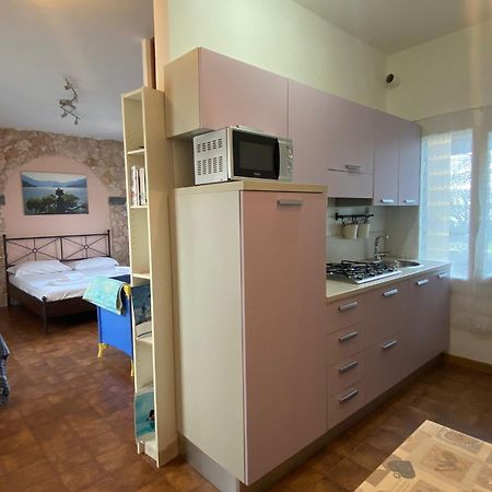 The Lovers - Independent Little House With Garden Villa Argegno Exterior photo